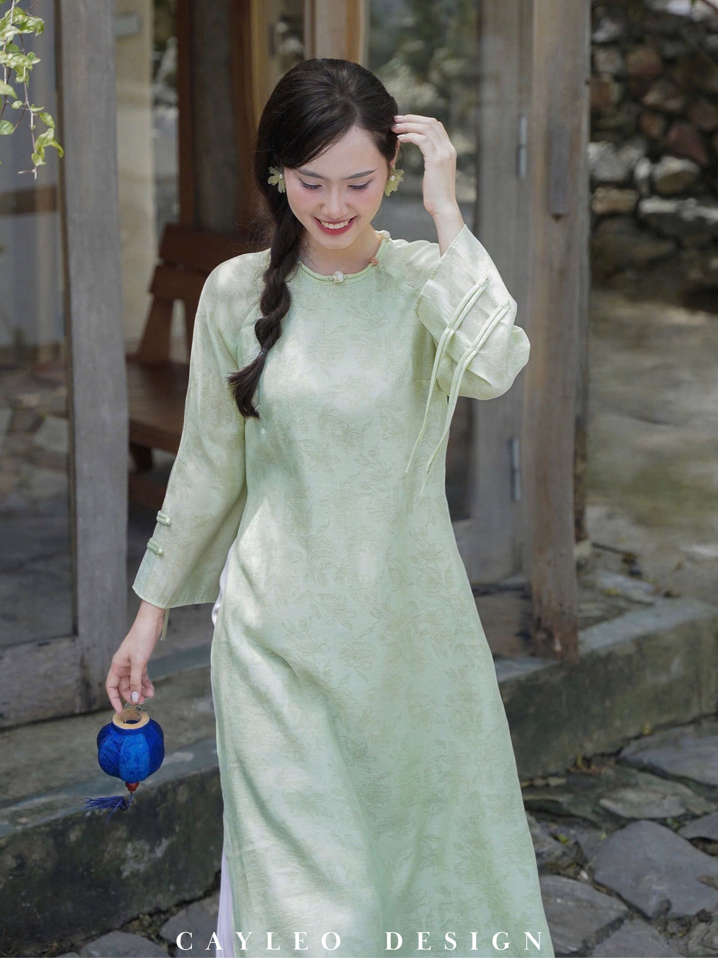 Ao Dai Cach Tan