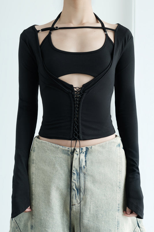 Sweetheart neckline knit top – feminine silhouette