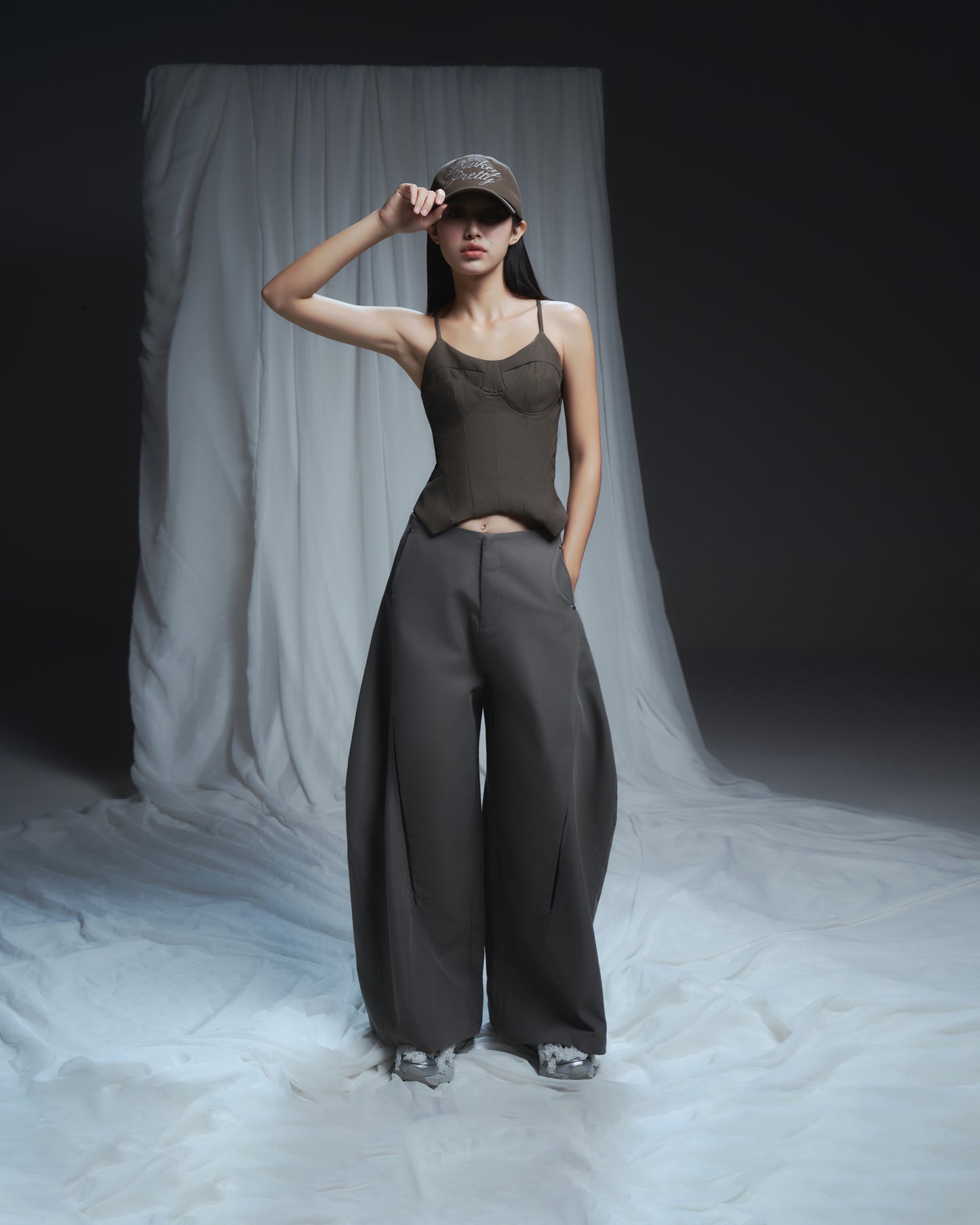 Korean-inspired minimalist grey trousers – lifestyle outfit