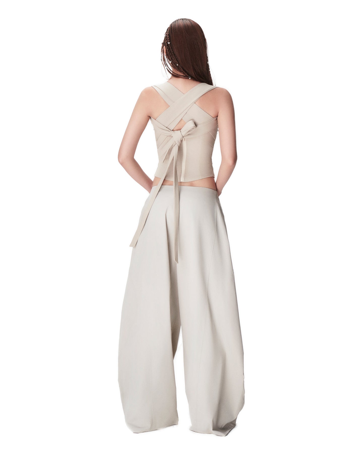 Square neckline sleeveless blouse – minimalist design