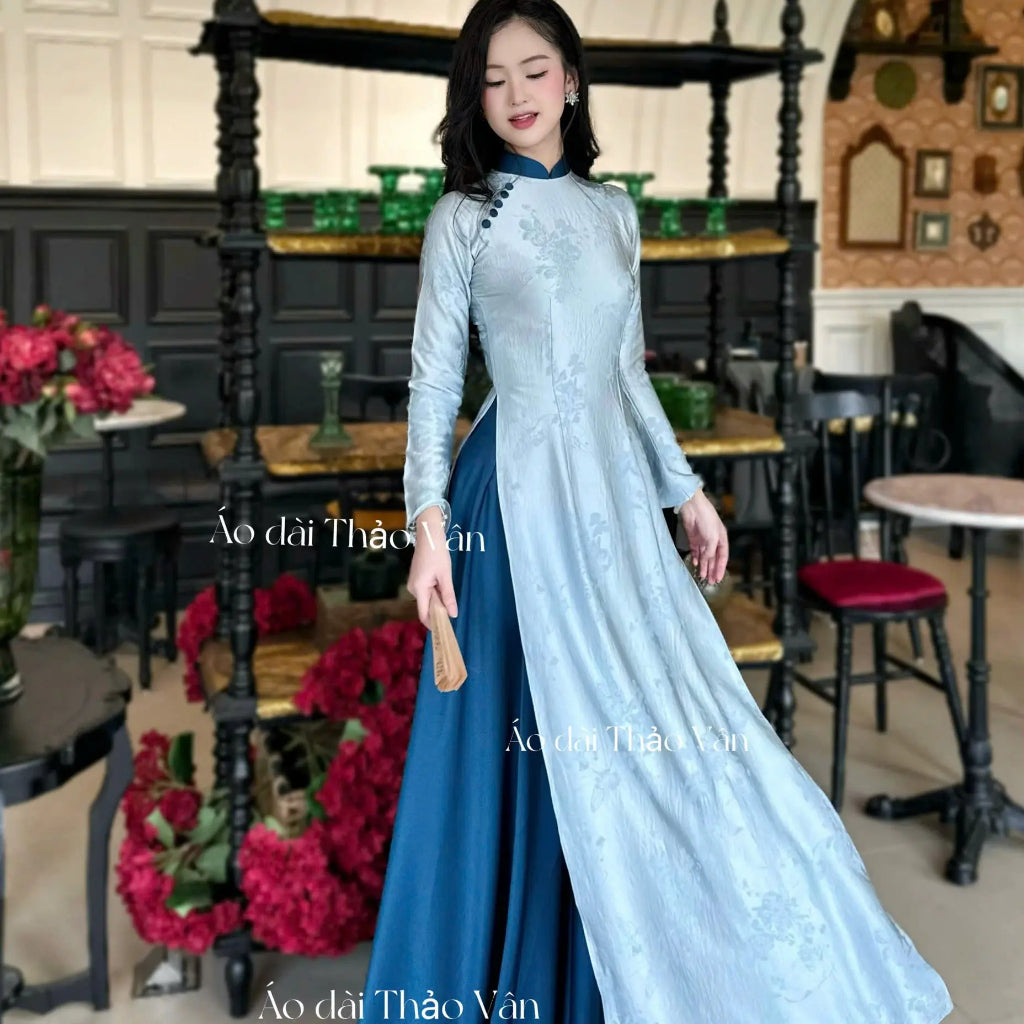 Van Diep Ao Dai