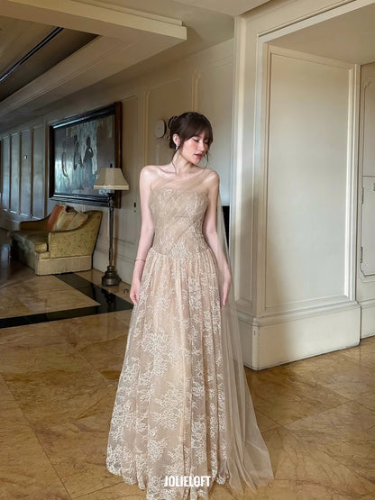 Aura Elegant Lace Gown