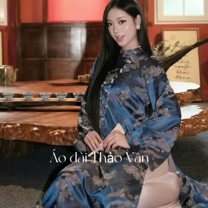 Truc Xuan Ao Dai