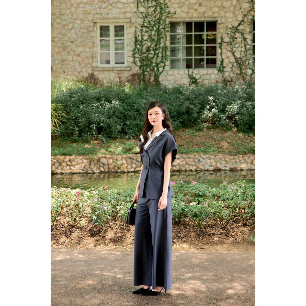 Sleeveless Blazer & Straight-Leg Trousers Set