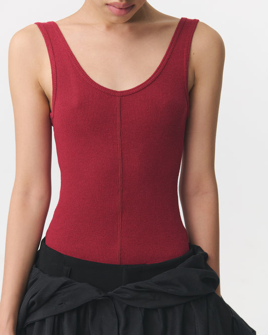 Model wearing fitted ribbed tank top