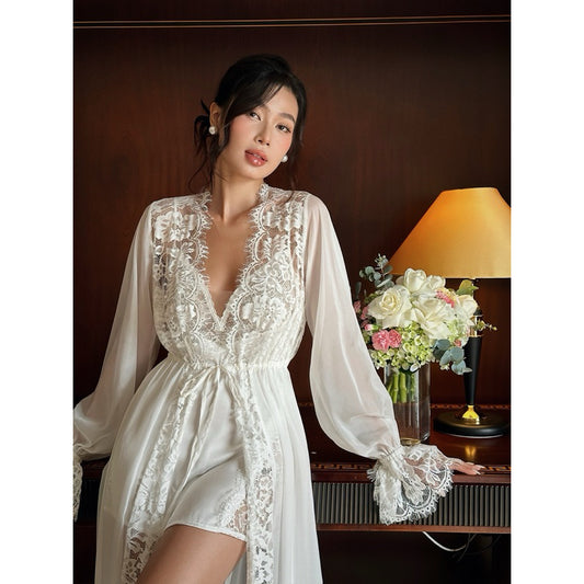 Phoenix L'âme Rouge Kimono Robe