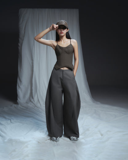 Korean-inspired minimalist grey trousers – lifestyle outfit