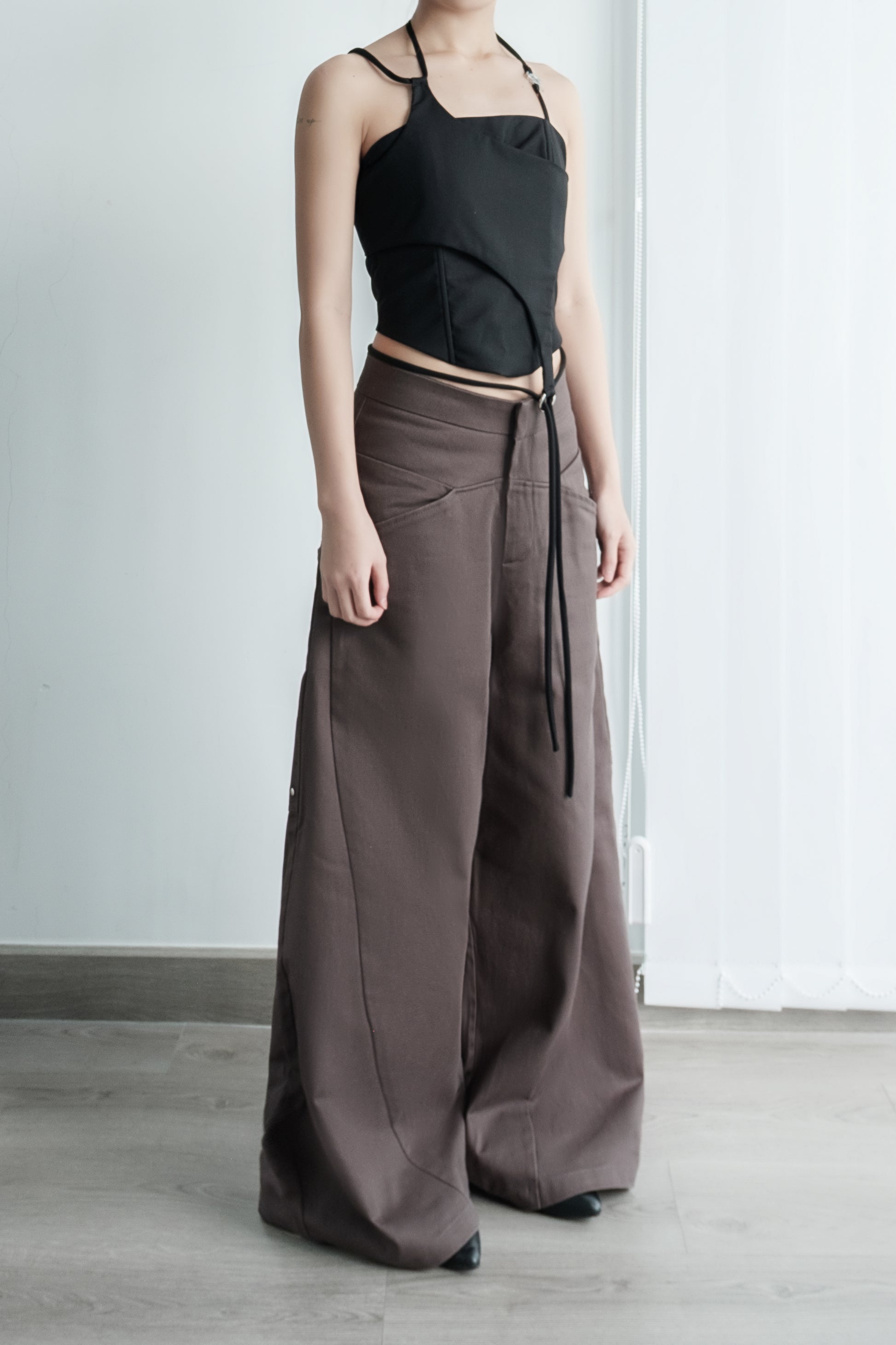 leeveless minimalist halter top for summer