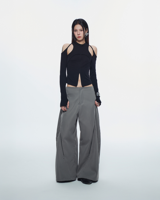 Side profile of black fitted top – Bunnyhill outfit styling
