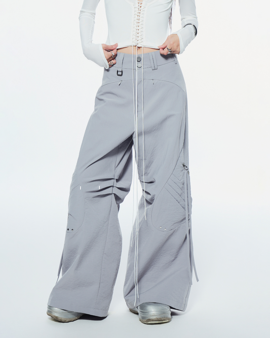 Minimalist everyday trousers for women