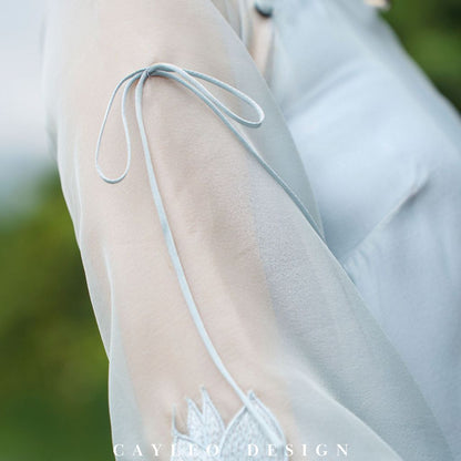 Hong Hy Ao Dai